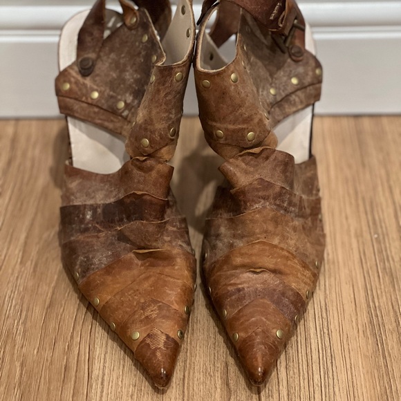 Christian Dior Brown Leather Studded Distressed bootie Shoes circa 2007 Size 39 - Picture 2 of 10